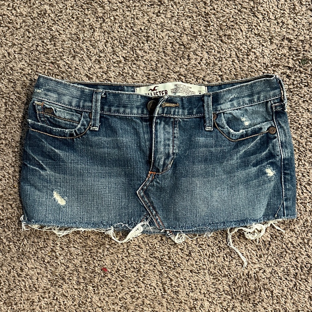 Hollister Women's Distressed Blue Micro Mini Skirt size 1 vintage Y2K